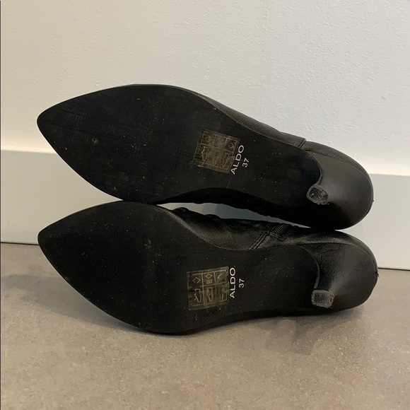 Black ankle boots. Size 6.5 (37) - Picture 4 of 4